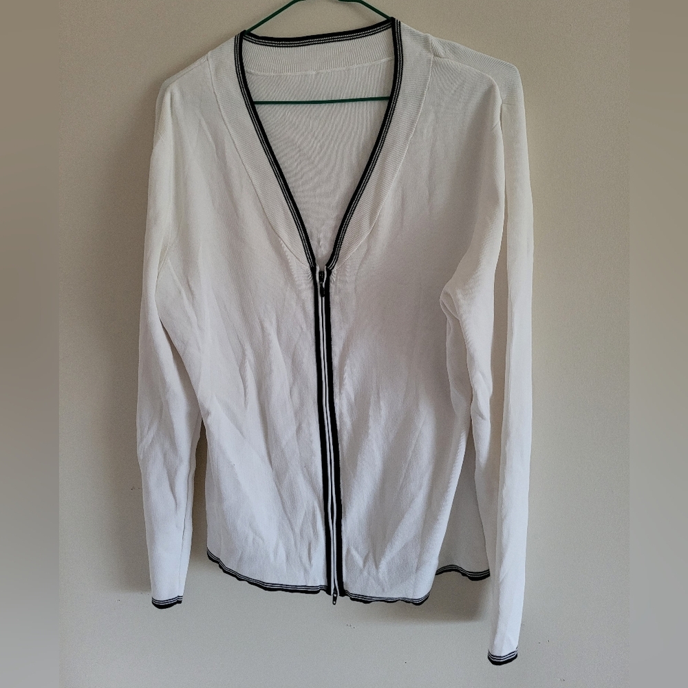 V-Neck Short Knitted Cardigan Double Zipper Longsleeve Shirt (White, One Size)